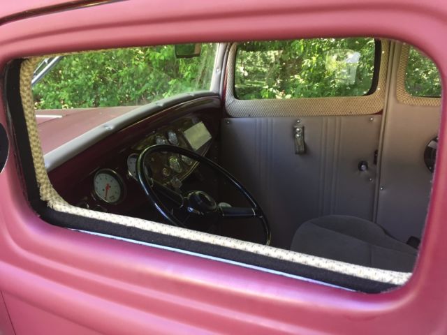 1932 Burgundy Ford coupe 2 door highboy