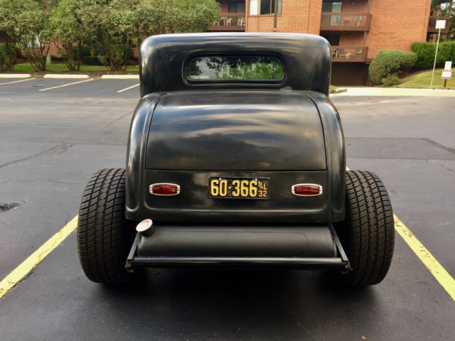 1932 Black Ford 5 Window Coupe Coupe