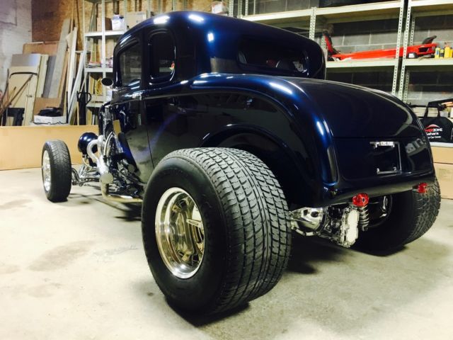1932 Ming Blue Ford 32' 5 Window Coupe Coupe