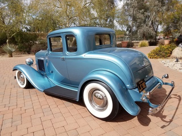 1932 Blue Ford 32 Coupe Coupe