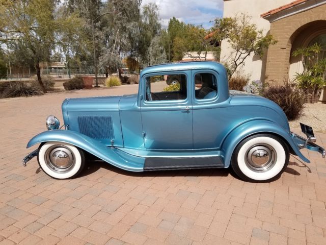 1932 Blue Ford 32 Coupe Coupe