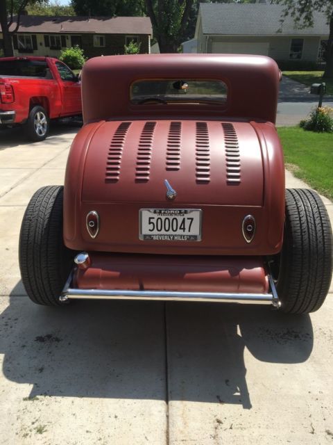1932 red Ford Ford 5 wd coupe