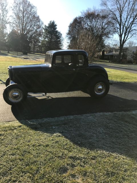 1932 Black Ford Model 18 Coupe
