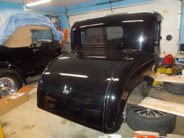 1932 Black Ford 18 Coupe