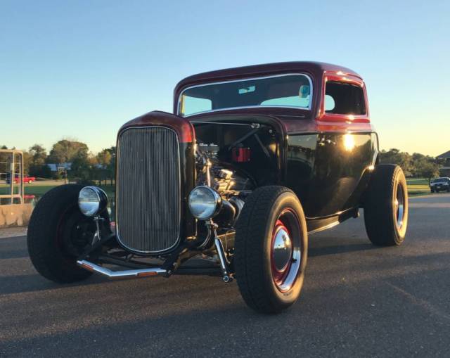 1932 Sienna  and Black Ford Ford 3 Window Coupe