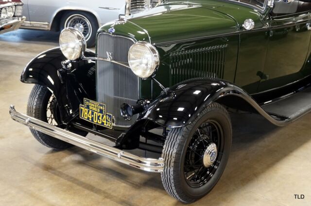 1932 Green Ford Deluxe Convertible