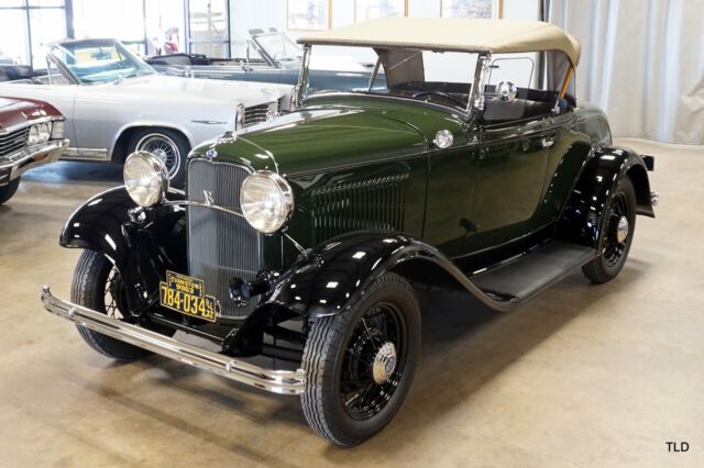 1932 Green Ford Deluxe Convertible