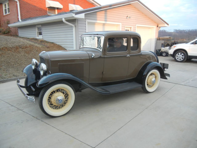 1932 Brown with Black Fenders Ford Other Coupe