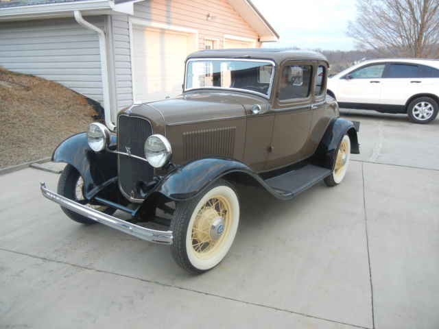 1932 Brown with Black Fenders Ford Other Coupe