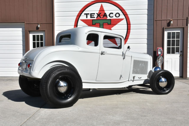 1932 Gray Ford Coupe Coupe 