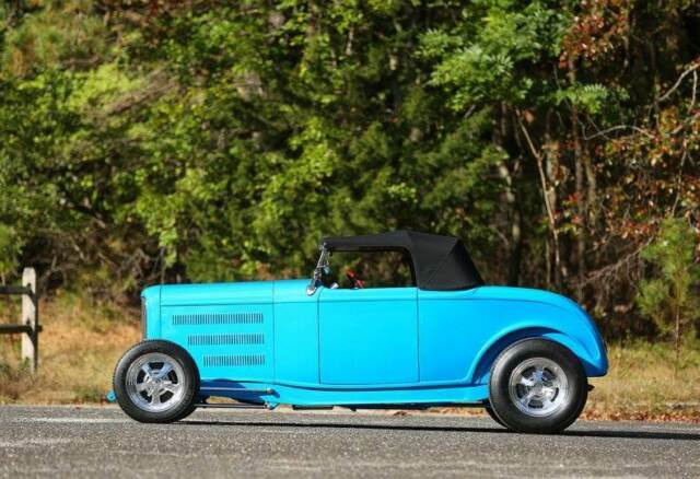 1932 Blue Ford Hi Boy Steet Rod Convertible