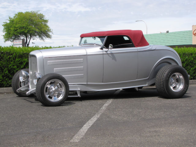 1932 Silver Ford Highboy Convertible Convertible