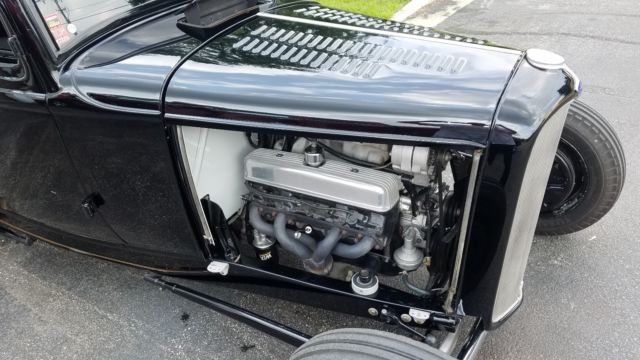 1932 Ford 5 Window Coupe