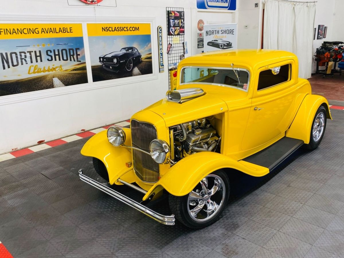 1932 Yellow Ford Hot Rod / Street Rod Coupe