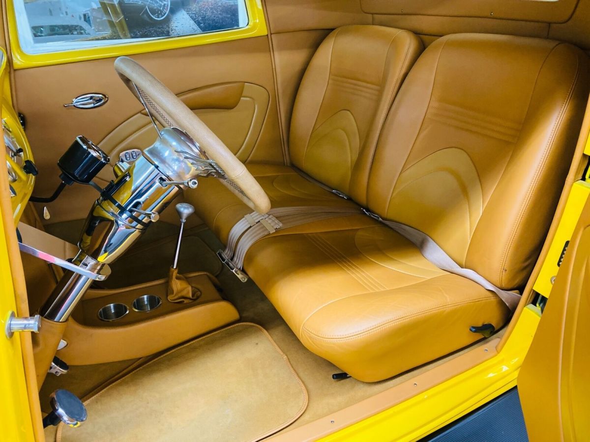 1932 Yellow Ford Hot Rod / Street Rod Coupe