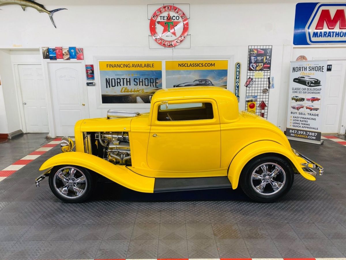 1932 Yellow Ford Hot Rod / Street Rod Coupe