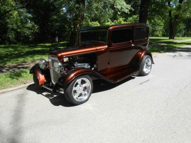 1932 Brown Ford Model 18 STREET ROD