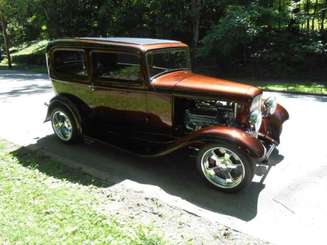1932 Brown Ford Model 18 STREET ROD