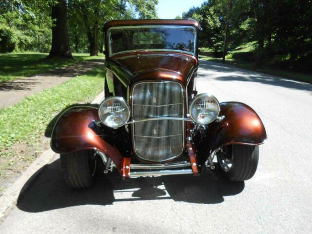 1932 Brown Ford Model 18 STREET ROD