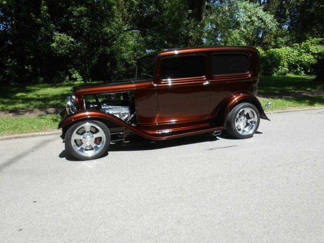 1932 Brown Ford Model 18 STREET ROD