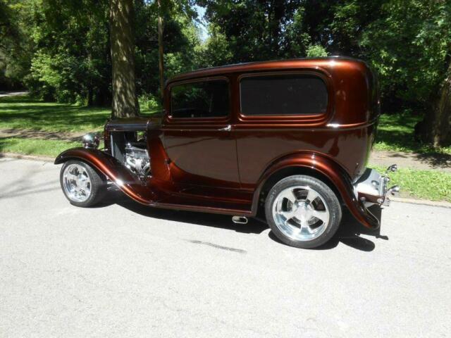 1932 Brown Ford Model 18 STREET ROD