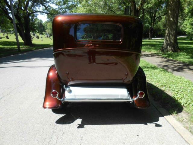 1932 Brown Ford Model 18 STREET ROD