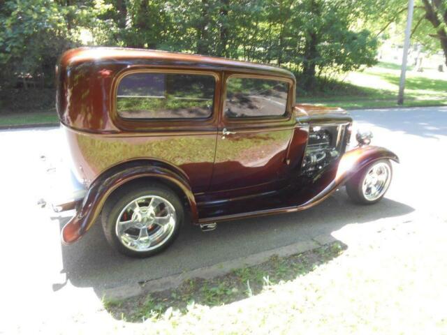 1932 Brown Ford Model 18 STREET ROD