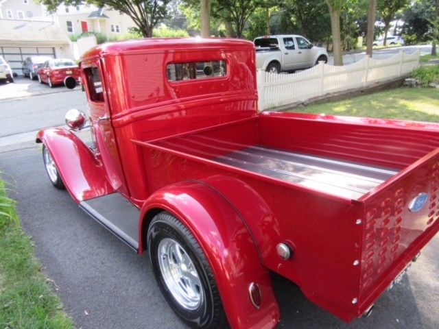 1932 maroon Ford Other Pickups