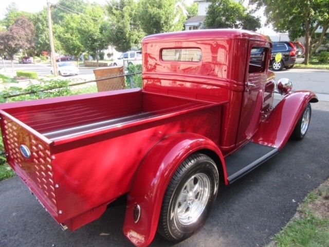 1932 maroon Ford Other Pickups