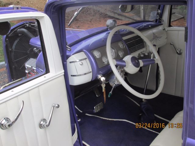 1932 Purple Ford 5 window coupe Coupe
