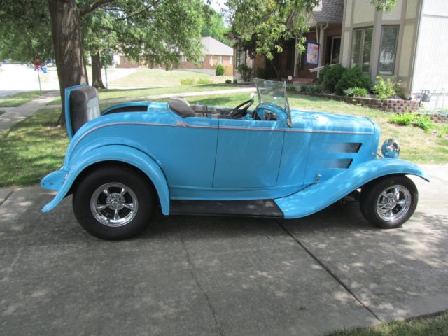 1932 Blue Ford Roadster Convertible
