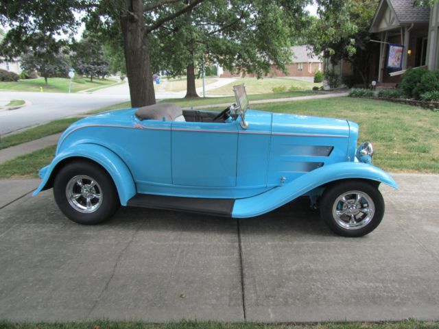 1932 Blue Ford Roadster Convertible