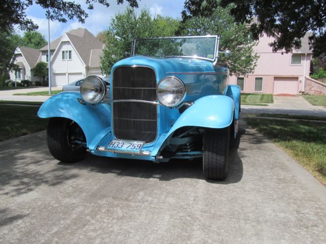 1932 Blue Ford Roadster Convertible