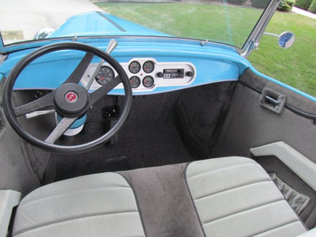1932 Blue Ford Roadster Convertible
