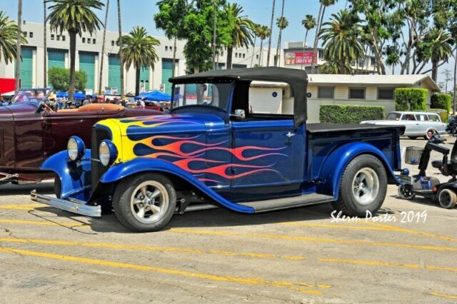 1932 Blue Ford Model B roadster pickup