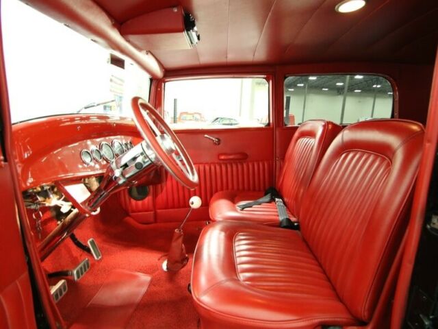 1932 Black Ford Sedan Coupe