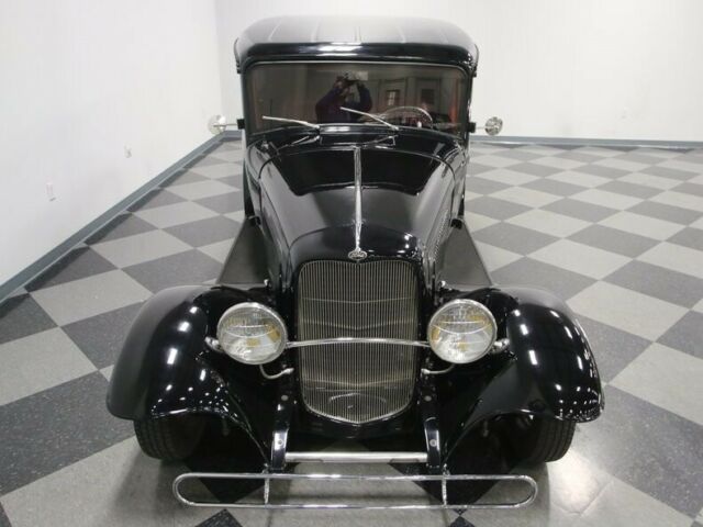 1932 Black Ford Sedan Coupe