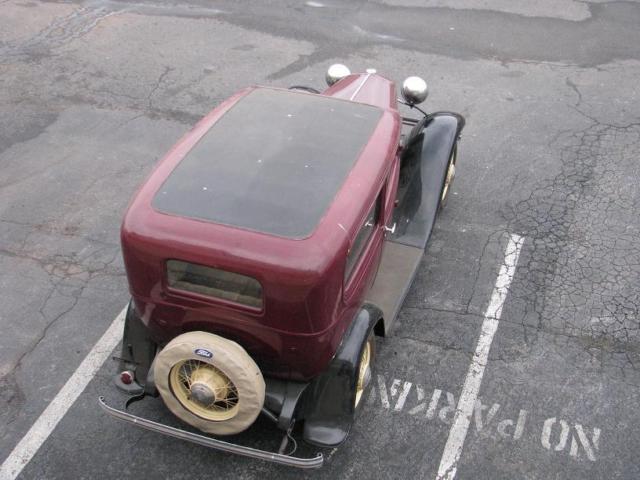 1932 Ford Sedan Sedan