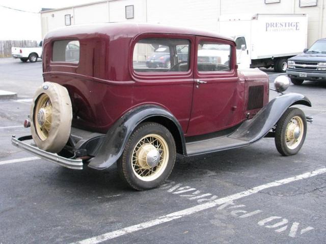 1932 Ford Sedan Sedan