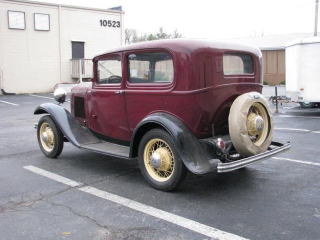 1932 Ford Sedan Sedan