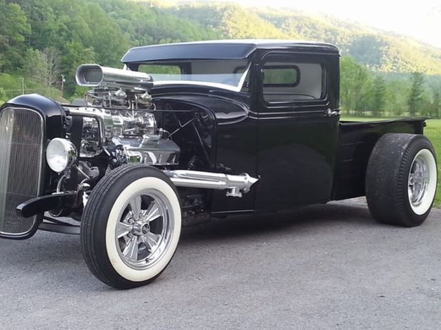 1932 Black Ford PICKUP Standard Cab Pickup