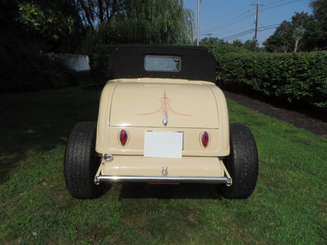 1932 Tan Ford Other Roadster