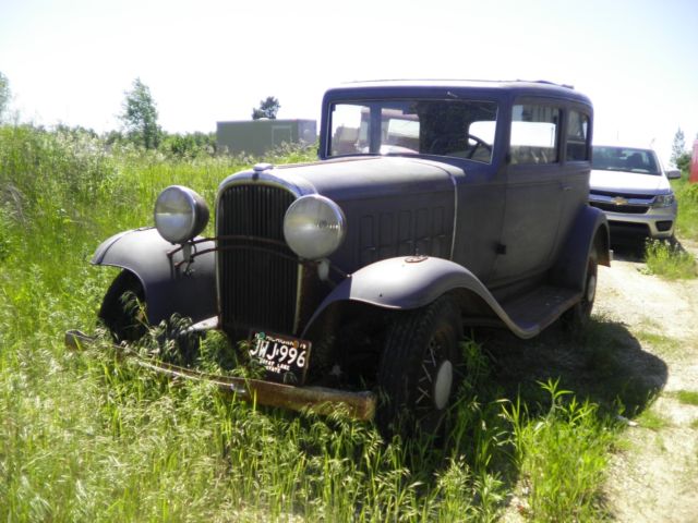 1932 Black Oldsmobile Model 30-B