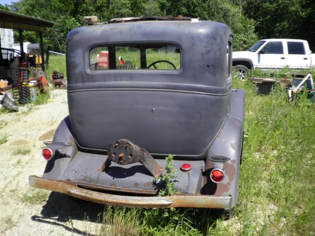 1932 Black Oldsmobile Model 30-B