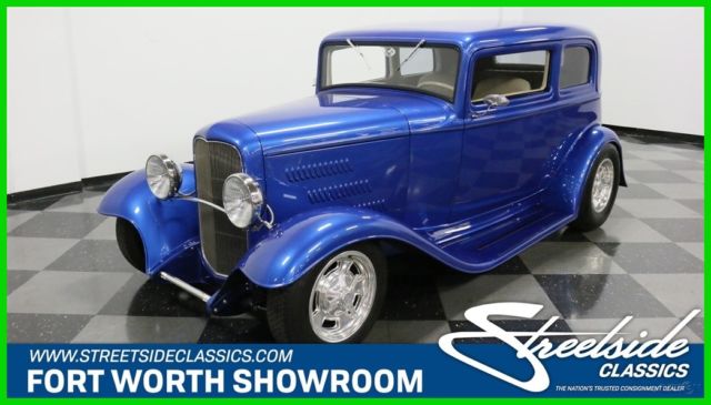 1932 Blue Ford Victoria