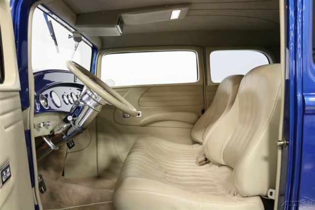 1932 Blue Ford Victoria