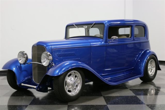 1932 Blue Ford Victoria