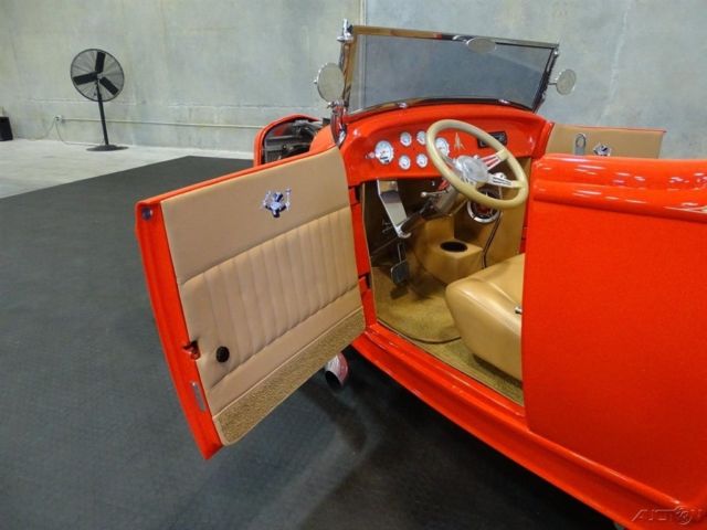 1932 Red Ford Roadster