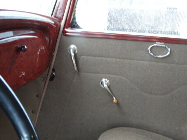 1933 maroon Ford 3 w coupe Coupe