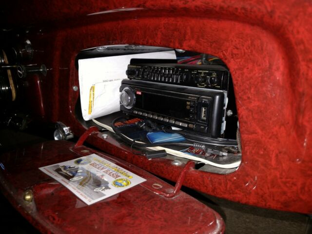 1933 maroon Ford 3 w coupe Coupe